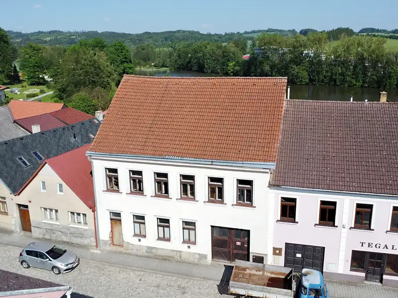 Rodinný dům 154 m², pozemek 1 090 m² — Horní, Počátky